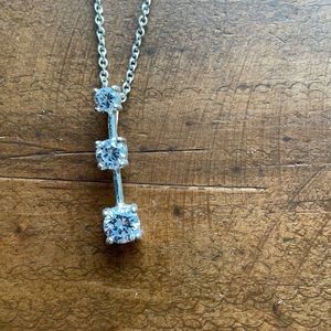 Sterling silver gradient CZ pendant necklace     NEW 💎Never Worn